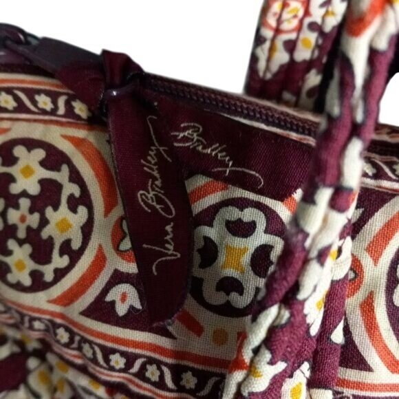 Vera Bradley MEDALLION Shoulder Tote Bag Quilted Paisley Floral Handbag Retired - Picture 5 of 11